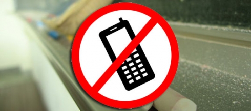 В Махачкале введен запрет на использование в школах гаджетов с выходом в интернет