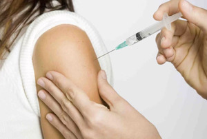 Вакцина от COVID-19 для подростков может поступить в гражданский оборот до конца года