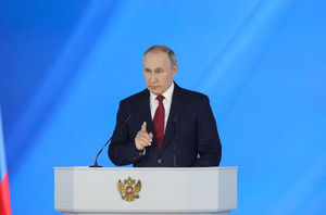 Путин предложил вернуть в школьную программу произведения советских авторов