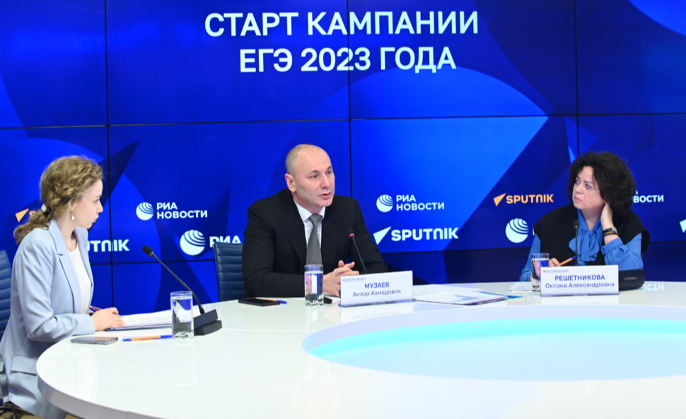 Обществознание, информатика и биология стали самыми популярными ...